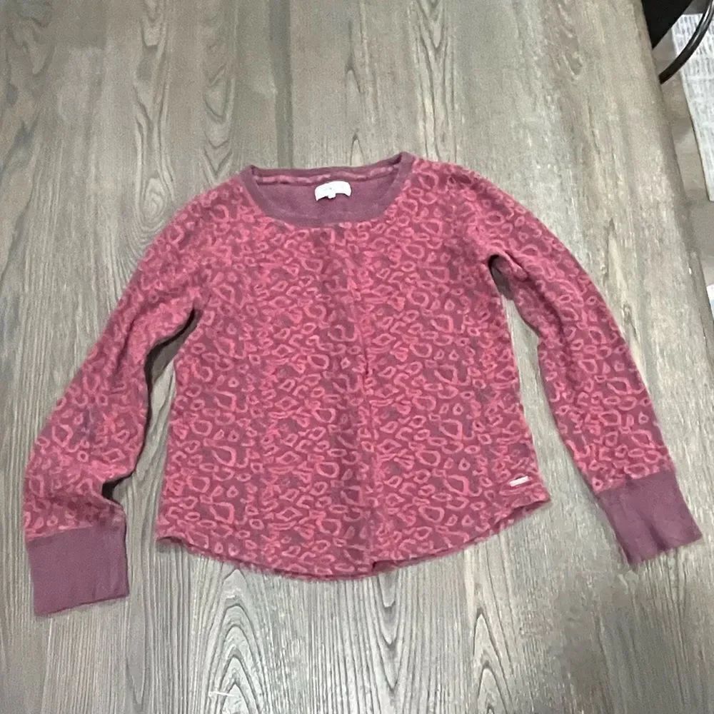 Lucky Brand Maroon Purple Crew Neck Long Sleeve Leopard Print Sweater Size M